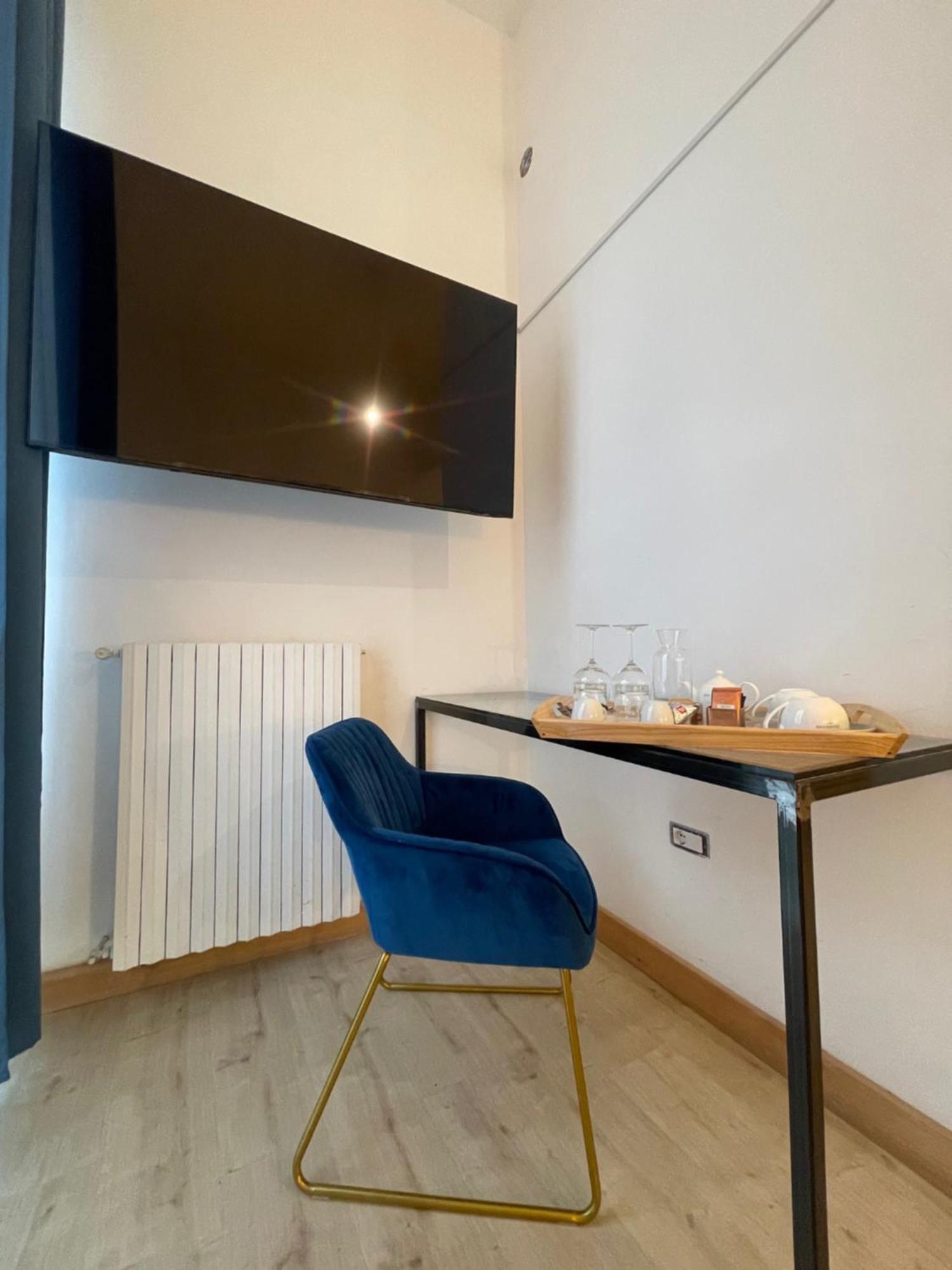 D'Angio Rooms-Manfredi Homes&Villas 曼弗雷多尼亚 外观 照片