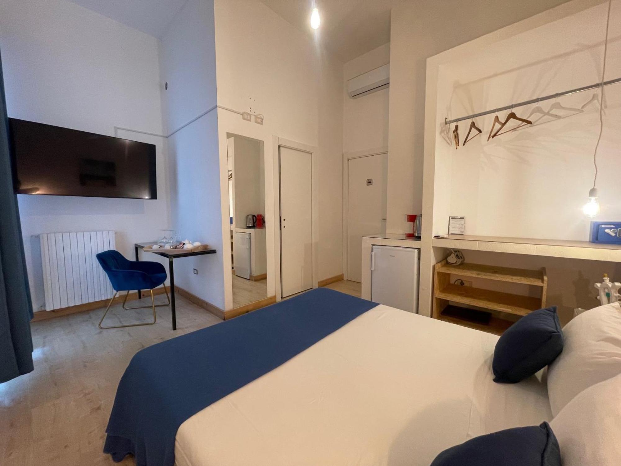 D'Angio Rooms-Manfredi Homes&Villas 曼弗雷多尼亚 外观 照片