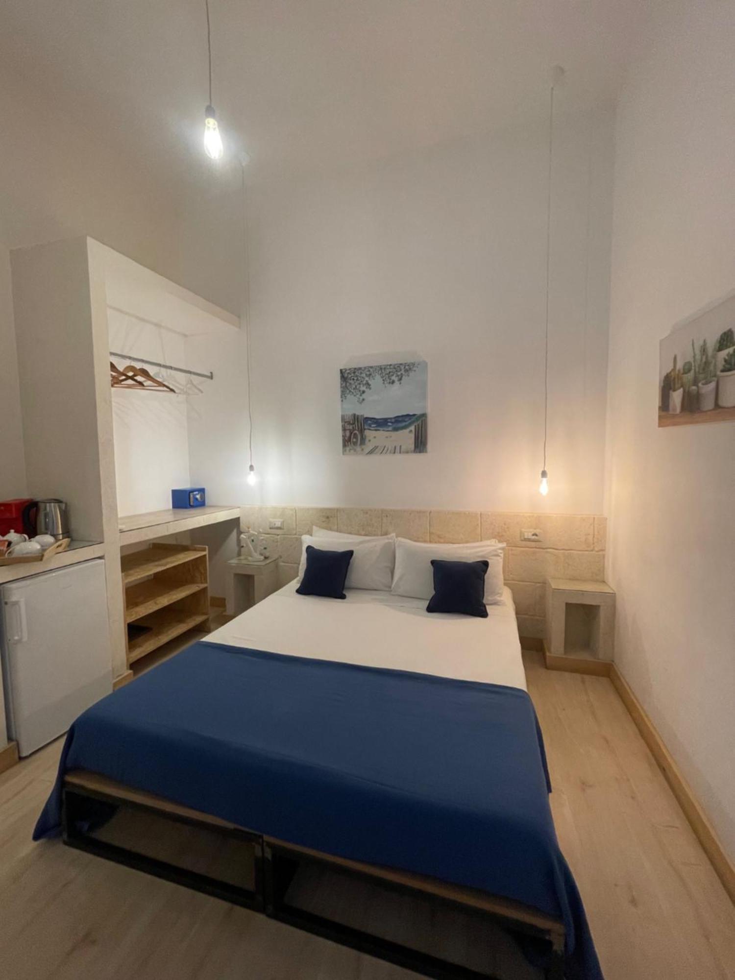 D'Angio Rooms-Manfredi Homes&Villas 曼弗雷多尼亚 外观 照片